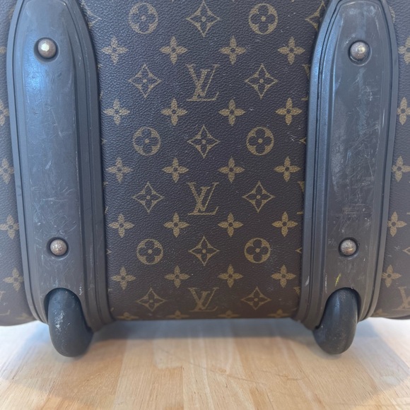 Louis Vuitton suitcase with wheels, authentic monogram carryon - Picture 8 of 13